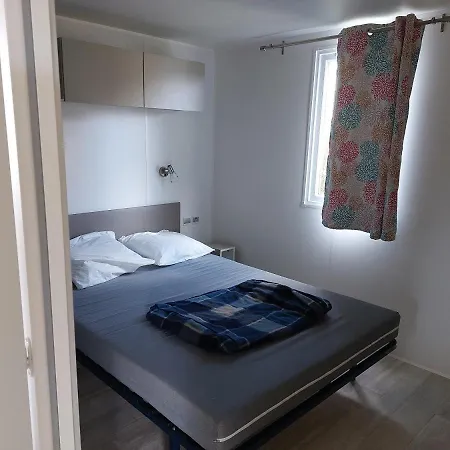Mobil-home 4 étoiles * Carnac