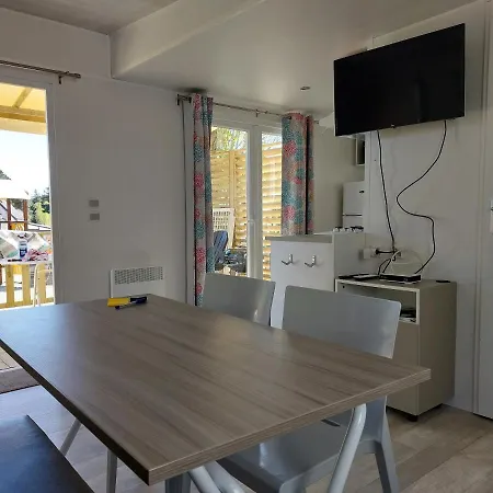 Mobil-home 4 étoiles * Carnac