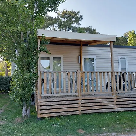 Mobil-home 4 étoiles Camping *
